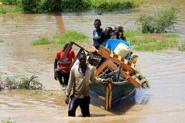 سیلاب و رانش زمین در کنیا، 194 تن کشته و 100،000 نفر آواره شدند