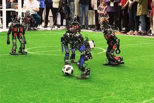 3 ربات برگزیده در لیگ پرنده مسابقات روبوکاپ آزاد معرفی می گردد